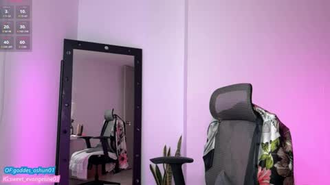 Evangeline online show from 09-21-25, 03:24