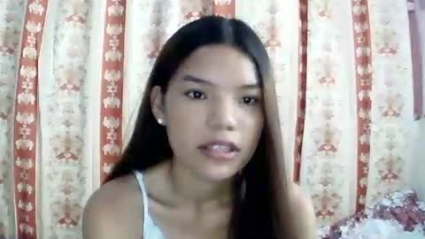 Snapshot of sweet01pinay chatting on 05-07-26, 02:28 sweet01pinay online show from 05-07-26, 02:28