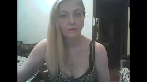 Snapshot of sweet4blonde67 chatting on 01-29-25, 05:56 sweet4blonde67 online show from 01-29-25, 05:56