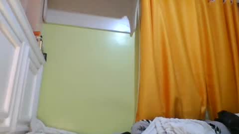 sweet52537 online show from 04-19-26, 05:34