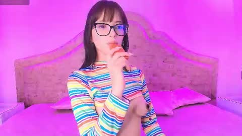 Snapshot of sweet_1angel chatting on 07-31-26, 03:28 Sweet 1Angel online show from 07-31-26, 03:28
