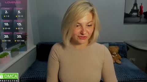 Snapshot of sweet___margaret chatting on 12-17-24, 01:16 Margaret online show from 12-17-24, 01:16