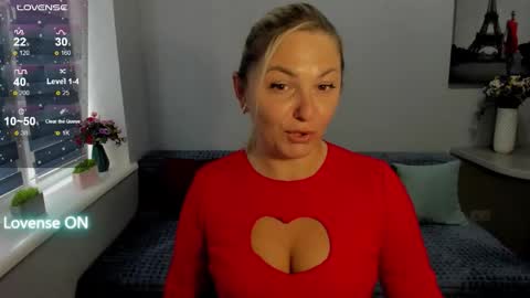 Snapshot of sweet___margaret chatting on 10-20-25, 11:32 Margaret online show from 10-20-25, 11:32