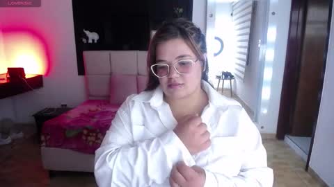 sweet__cat__ online show from 03-25-26, 06:58