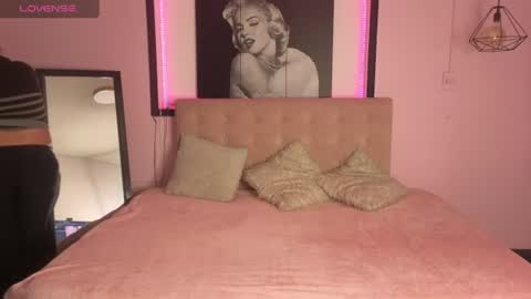 sweet__cat__ online show from 06-30-26, 02:01