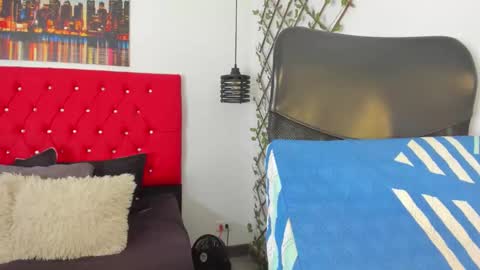 Carolina online show from 12-01-25, 03:17