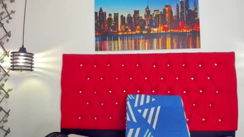 Carolina online show from 12-17-25, 04:02