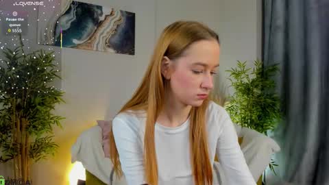 Monica  GTM 3MoTuWeFrSa 500pm-1000pm  online show from 11-24-25, 01:05