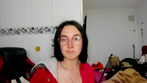 sweet__suck69bitch online show from 06-17-26, 05:10