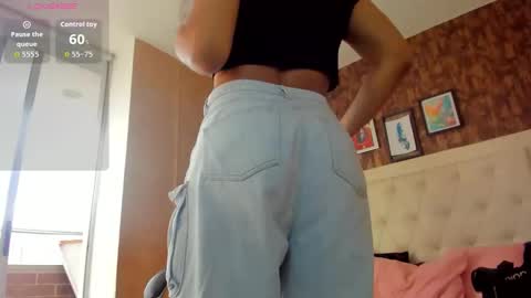 Vanessa online show from 02-04-26, 09:53