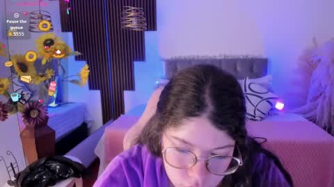 Alice online show from 04-10-26, 07:07