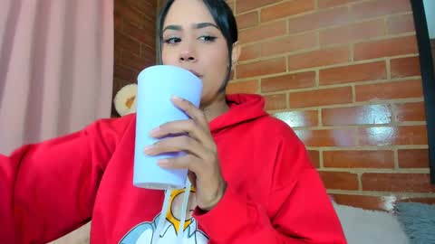 Snapshot of sweet_angel2001 chatting on 02-22-25, 04:40 Stephanie online show from 02-22-25, 04:40