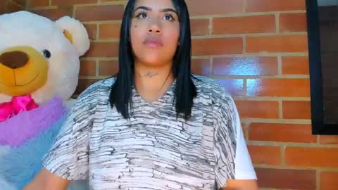 Snapshot of sweet_angel2001 chatting on 03-05-25, 11:06 Stephanie online show from 03-05-25, 11:06