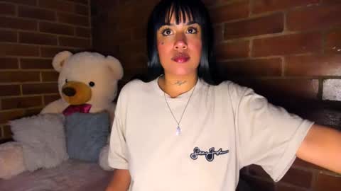 Snapshot of sweet_angel2001 chatting on 09-14-25, 02:11 Stephanie online show from 09-14-25, 02:11