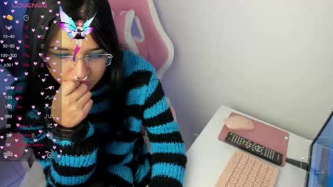 Snapshot of sweet_angelkanon chatting on 11-06-25, 01:12 sweet_angelkanon online show from 11-06-25, 01:12
