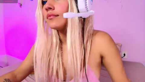 April sweet online show from 01-13-26, 02:00