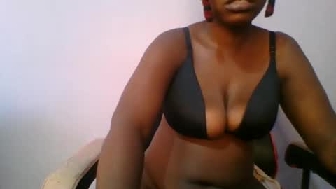 Snapshot of sweet_arianna_ chatting on 02-25-25, 10:26 timaya online show from 02-25-25, 10:26