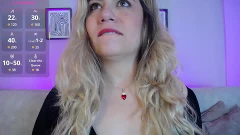 Bella Valery online show from 01-12-26, 09:42