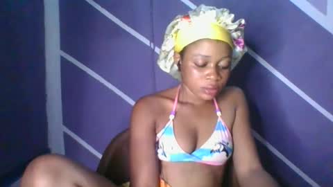 Snapshot of sweet_berry31 chatting on 01-08-26, 11:29 baby girl online show from 01-08-26, 11:29