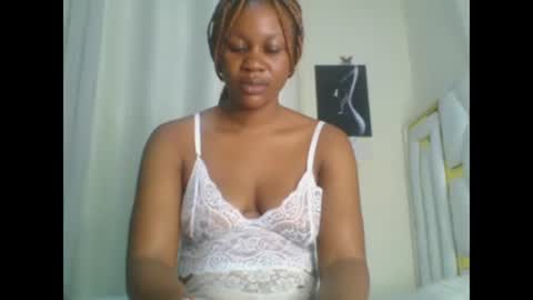 Snapshot of sweet_blackgal chatting on 12-05-24, 01:14 Lavie online show from 12-05-24, 01:14