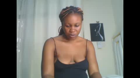 Snapshot of sweet_blackgal chatting on 12-10-24, 05:07 Lavie online show from 12-10-24, 05:07