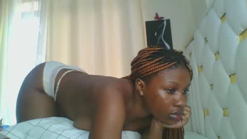Snapshot of sweet_blackgal chatting on 01-21-25, 06:22 Lavie online show from 01-21-25, 06:22