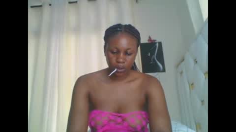Snapshot of sweet_blackgal chatting on 01-24-25, 11:15 Lavie online show from 01-24-25, 11:15