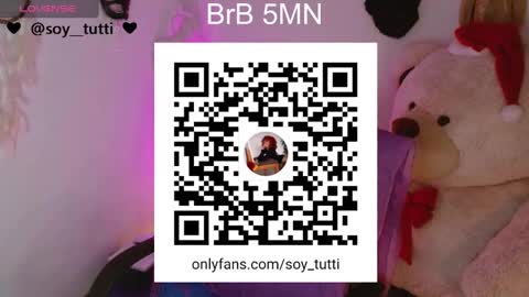 Snapshot of sweet_bluee chatting on 01-07-25, 01:59 Tutti online show from 01-07-25, 01:59