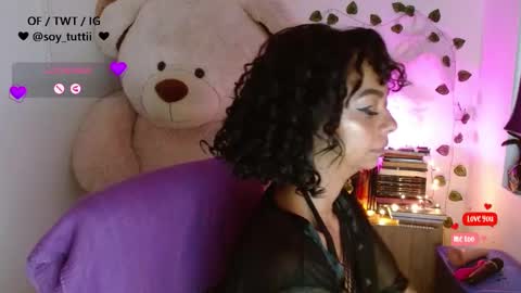 Snapshot of sweet_bluee chatting on 01-27-25, 12:48 Tutti online show from 01-27-25, 12:48