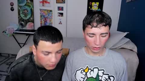 Snapshot of sweet_boys_xx chatting on 12-06-24, 01:11 CristianBrayan PVT OPEN online show from 12-06-24, 01:11
