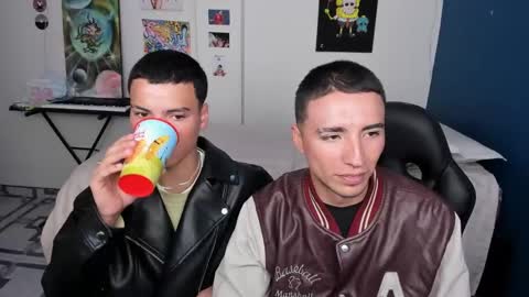 Snapshot of sweet_boys_xx chatting on 12-11-24, 03:58 CristianBrayan PVT OPEN online show from 12-11-24, 03:58
