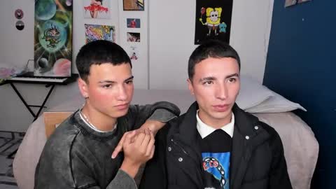 Snapshot of sweet_boys_xx chatting on 12-18-24, 05:15 CristianBrayan PVT OPEN online show from 12-18-24, 05:15