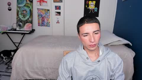 Snapshot of sweet_boys_xx chatting on 12-21-24, 06:09 CristianBrayan PVT OPEN online show from 12-21-24, 06:09