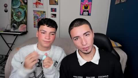 Snapshot of sweet_boys_xx chatting on 02-12-25, 02:32 CristianBrayan PVT OPEN online show from 02-12-25, 02:32