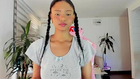 sweet_brunette88 online show from 12-13-25, 08:14