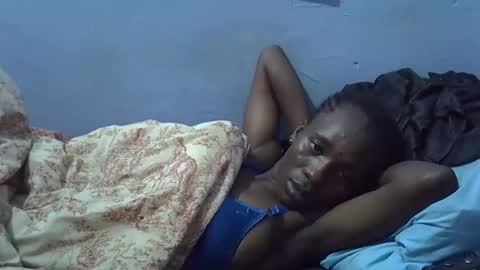 sweet_candie01 online show from 04-08-26, 06:19