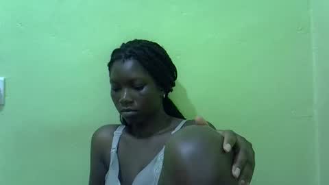 sweet_cherie1 online show from 03-29-26, 12:38