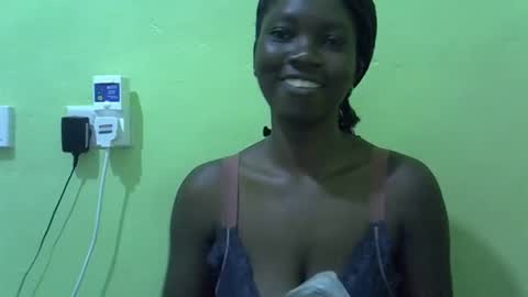 Snapshot of sweet_cherie1 chatting on 05-16-26, 07:49 sweet_cherie1 online show from 05-16-26, 07:49