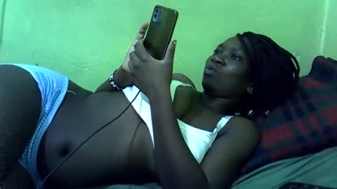 Snapshot of sweet_cherie1 chatting on 05-20-26, 05:35 sweet_cherie1 online show from 05-20-26, 05:35