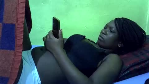 Snapshot of sweet_cherie1 chatting on 05-21-26, 05:47 sweet_cherie1 online show from 05-21-26, 05:47