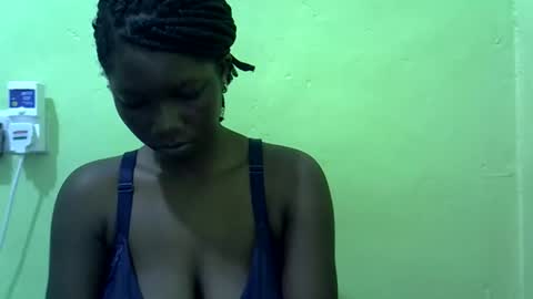 Snapshot of sweet_cherie1 chatting on 05-26-26, 06:42 sweet_cherie1 online show from 05-26-26, 06:42
