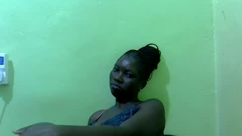 Snapshot of sweet_cherie1 chatting on 05-31-26, 06:09 sweet_cherie1 online show from 05-31-26, 06:09