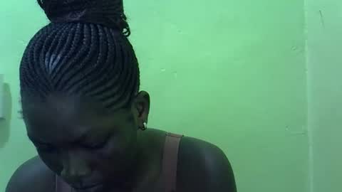 Snapshot of sweet_cherie1 chatting on 06-01-26, 07:21 sweet_cherie1 online show from 06-01-26, 07:21