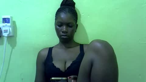 Snapshot of sweet_cherie1 chatting on 06-06-26, 06:40 sweet_cherie1 online show from 06-06-26, 06:40