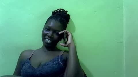 Snapshot of sweet_cherie1 chatting on 06-09-26, 06:52 sweet_cherie1 online show from 06-09-26, 06:52