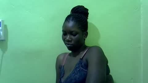 Snapshot of sweet_cherie1 chatting on 06-10-26, 06:56 sweet_cherie1 online show from 06-10-26, 06:56