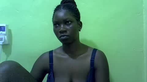 Snapshot of sweet_cherie1 chatting on 06-11-26, 02:59 sweet_cherie1 online show from 06-11-26, 02:59