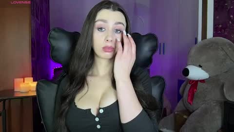 Snapshot of sweet_cherry_n chatting on 05-18-26, 07:41 Sweet Cherry online show from 05-18-26, 07:41