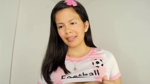 sweet_dania_ online show from 02-01-25, 08:08