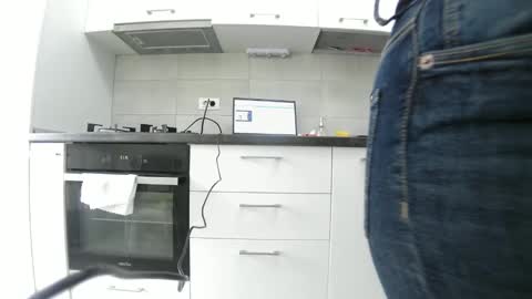 Snapshot of sweet_ella chatting on 03-11-25, 09:45           online show from 03-11-25, 09:45